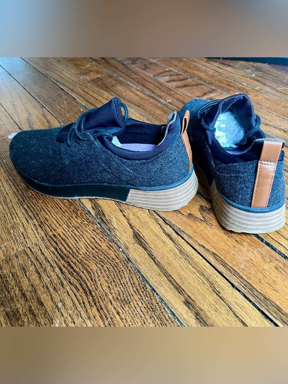 Dr. Scholl's Women's Dark Gray Knit Sneakers with Tan Heel Tab